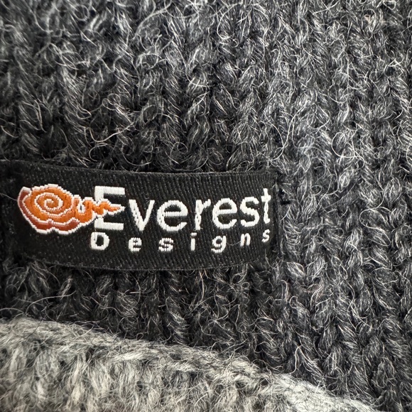 Handmade wool beanie - Picture 3 of 4